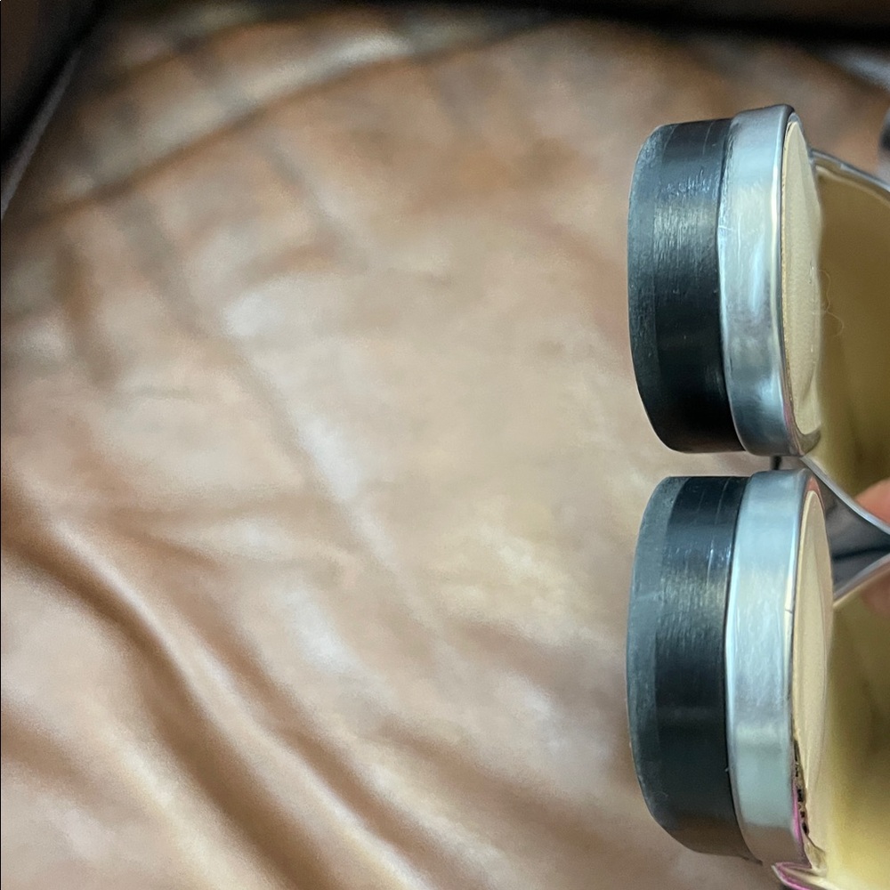 Delpozo patent leather pointed bow flat mules in silver size 37 - Picture 3 of 14